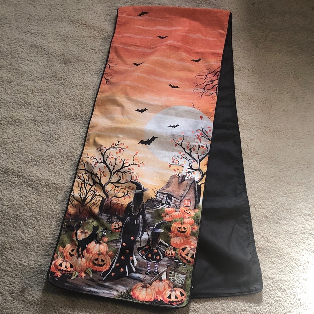 Cute and spooky Halloween table runner